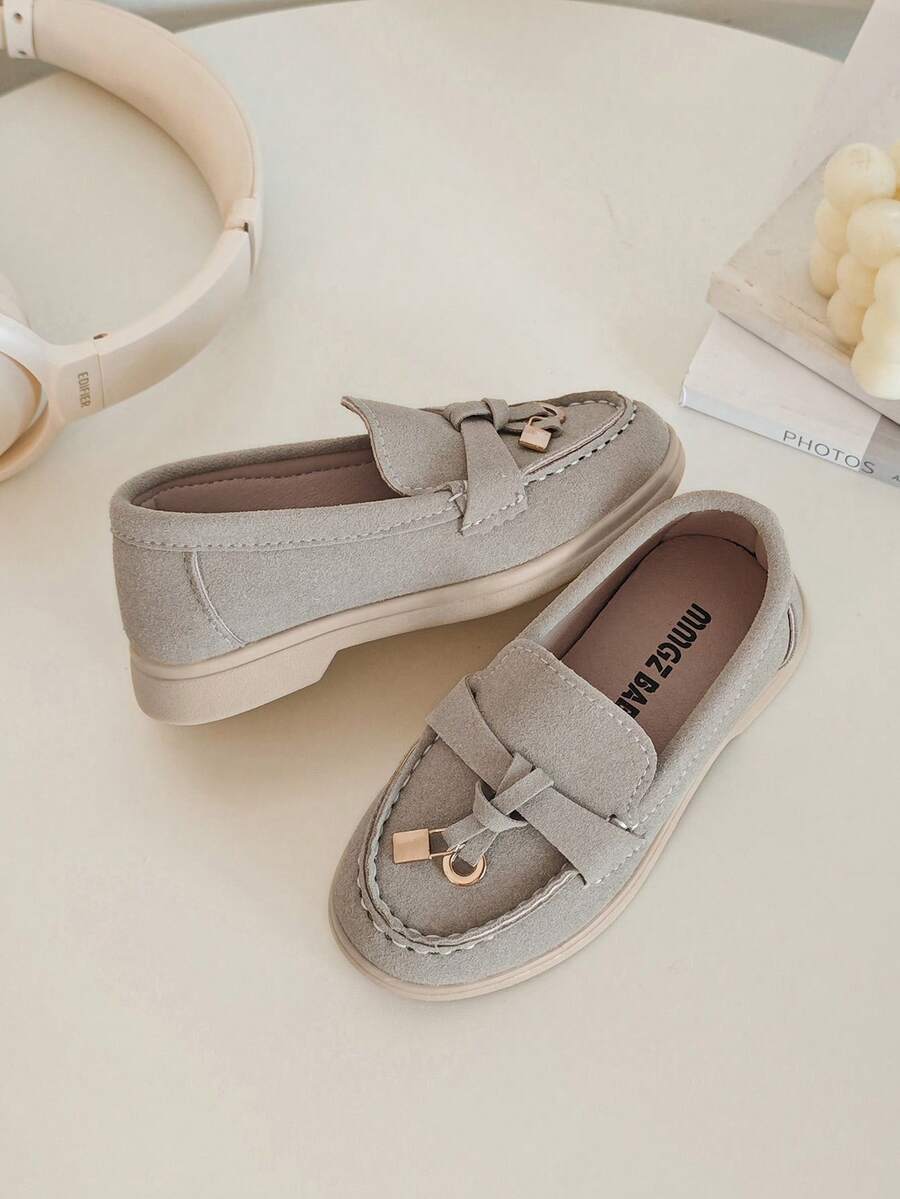 1 Pair Children's Soft Bottom Retro British Style Loafers, Suitable For 3-15 Years Old Kids To Wear Outdoors, On Vacation, And To Parties - Beige - View 1