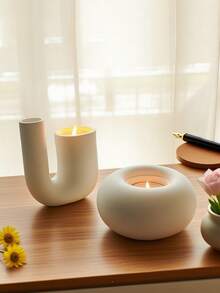 قطعة واحدة من حامل الشموع بشكل النرويجي الفريد على شكل دونات - حامل شموع شاي سيراميك أبيض بسيط، يخلق جوًا دافئًا ومريحًا، ديكور منزلي أنيق وأنيق، مناسب لغرفة النوم وغرفة المعيشة والطاولة، هدية مثالية لعيد الميلاد والعام الجديد لعشاق ديكور المنزل، تصميم بسيط، يناسب طاولة الطعام والمكتب - متعدد الألوان - مشاهدة 8