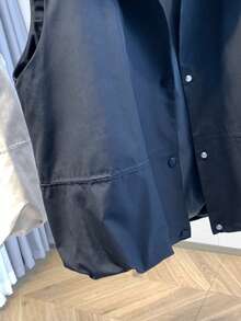 女士休闲无袖背心，时尚百搭的荷叶边下摆设计，纯色梭织宽松版型，带帽黑色外套背心，适合日常穿着、度假外出，可多种风格搭配，春夏款。 - 黑色 - 查看 5