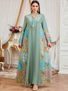 Solessence Women's Eid Mubarak New Embroidered Patchwork Gold Tassel Tie V-Neck Long Sleeve Robe With Pendant - Green - View 5