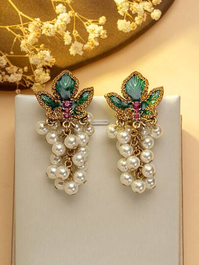 1 Pair Vintage-Style Green Enamel Grape & Pearl Earrings, Luxurious And Stunning