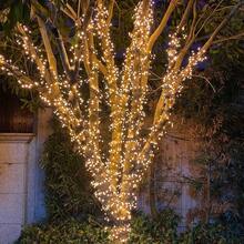 AUX سلسلة أضواء عيد الميلاد قابلة للتوصيل، 500 مصباح LED، كابل سميك شديد التحمل بطول 34 مترًا، قابلة للتمديد مع تأثير وميض أبيض بارد، مقاومة للماء بمعيار IP44، زينة عيد الميلاد الداخلية والخارجية التي تعمل بالكهرباء للأشجار والحدائق والباحات والشرفات والتراسات وحفلات الزفاف والمناسبات - أبيض دافئ - مشاهدة 3