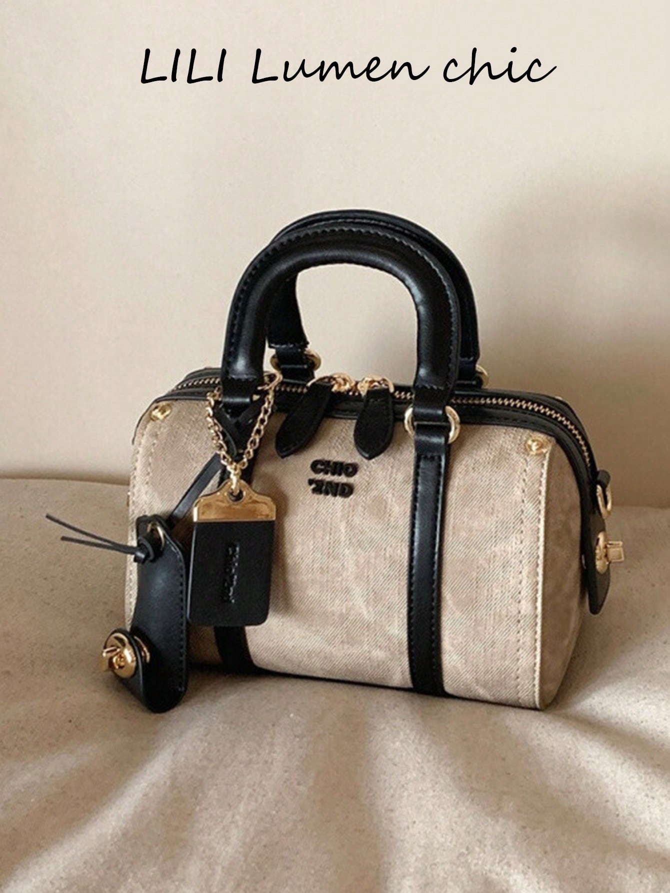 هذه الحقيبة اليدوية الكلاسيكية والأنيقة للنساء تتم...