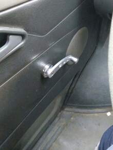 Universal Auto Accessories - Window Crank Handle, Crank Door Lever Handle Replacement, Easy To Install, Contains Spring Clips And Washers To Ensure Secure Installation, Made Of Durable Plastic For Durability, Suitable For Pickup Trucks, Sedan And Other Vehicles, Compatible With Various Models, Improves Driving Comfort And Convenience, Perfect Replacement For Old Or Damaged Handles, Fits Most Door Window Lifts, Universal Window Crank Handle