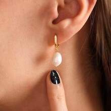 Women's Gold Pearl Stud Earrings |   14K Gold Plated Round Earrings With White Pearls