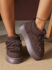 1 Paar Große Größen 36-42 Kunstfell gefütterte warme Tier-Steppstiefel mit Punk-Metall-Ösen und Schnürung, dicke Sohle, Schnee-Stiefel, für Outdoor/Urlaub, Winter