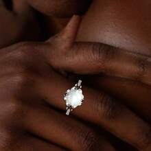 1 pieza Anillo clásico enchapado en oro con incrustaciones de perla, adecuado como regalo de joyería para aniversario de boda para mujeres