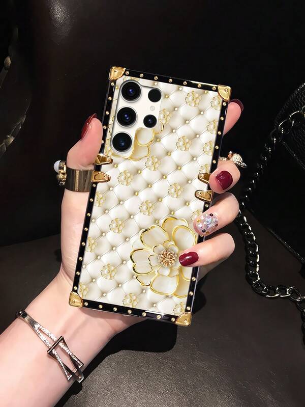 Flower 1pc Rhombus Floral Pattern Rectangle Fashionable Phone Case Compatible With Samsung Galaxy S24+/S24 Ultra 5G/S24FE/A55 5G/Note20 Ultra/Note10+/Redmi Note 13 Pro 5G/OPPO A38/Realme C63, Multi-Layer Shock-Proof, Anti-Fall And Anti-Slip Protection, New Design Loved By Women, Creative Cushioned Protective Cover, Gift For Lover, Friend, Family, Birthday, Girlfriend, Boyfriend, Grandparents, Couples, Pet Lovers