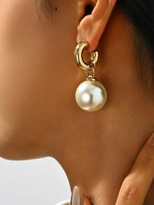 1 Pair Women's 3D Alloy Pearl Earrings, Gold Metal Stud Earrings