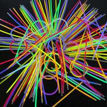 Glow Sticks Bulk, Party Supplies Glow In The Dark Sticks With Connectors, Perfect For Birthdays, Weddings, Parties, Halloween, Christmas Festival- Glow In The Dark Party Supplies - Nhiều màu 100 - Xem 7