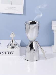 1 pieza/1 set Quemador de incienso de hierro hueco exquisito con tapa, quemador de aromas, adorno decorativo. Es adecuado para la decoración del hogar, dormitorios, salas de estar (como decoración central), oficinas, lugares de yoga y fiestas, creando una atmósfera elegante.