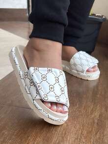 Women's Sandal With Adjustable Clasp - White - View 4