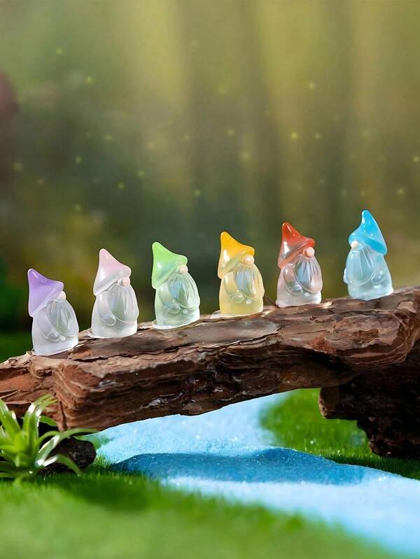 Peças Aleatórias 2/5/10/20 Esculturas de Gnomos de Resina Luminosa de Natal, Decorações em Miniatura que Brilham no Escuro, para Jardim de Fadas DIY, Outono, Natal, Decorações de Natal em Recipientes de Vidro, Decorações de Plantas em Vasos, Artesanato de Paisagem em Miniatura, Acessórios para Interior de Carro, Festa de Natal, Presentes de Natal (Cor Aleatória)