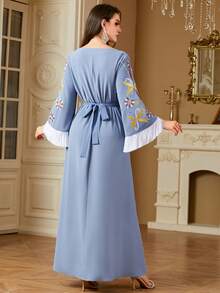 Women's Elegant Robe, Dubai Style Floral Embroidery Contrast Color Block Tassel Moroccan Abaya Robe, Eid Mubarak Long Sleeve Robe Spring - Blue and White - View 3