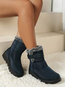 FZY New 2026 Winter Women's Ankle Boots And Short Boots: Stylish, One-Piece Mid-Calf Platform Boots With Adjustable Elastic Heels And A Thick, Fashionable Flannel Edging, Perfect For Winter Outdoor Activities And Can Be Paired With Valentine's Day Outfits. Available In Black, Red, Grey, And Blue. Women's Winter Clothing. A Top Choice For Valentine's Day Gifts. Stylish, Warm Black Ankle Boots; Comfortable And Versatile Low-Heeled Shoes; One-Piece Boots. Avant-Garde Elongated Women's Boots; Comfortable And Durable Concealed Wedge Boots. - 藍色 - 查看 2