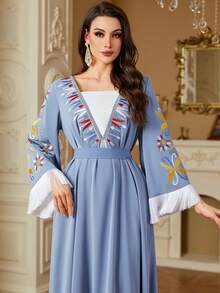 Women's Elegant Robe, Dubai Style Floral Embroidery Contrast Color Block Tassel Moroccan Abaya Robe, Eid Mubarak Long Sleeve Robe Spring - Blue and White - View 4
