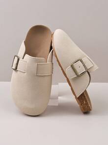 1 Pair Fashion Versatile Children's Mule Slippers, Metal Buckle Decor, Suede Material, Comfortable Non-Slip, Closed Toe Strap, Beige Flat Heel, Retro Casual, Suitable For Daily Wear