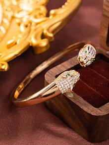 1pc Gold Leopard Head Bracelet, Stylish Hiphop Jewelry Animal Bracelet, Elegant Party Jewelry Multifunctional Gift For Women