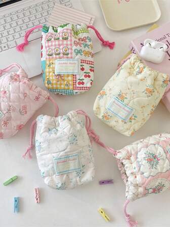 1 件可爱绗缝相机包 CCD 收纳包相机包柔软材质防摔防尘小包相机袋，适用于黑卡相机收纳，简洁便携，防摔防刮，多用途户外使用，相机配件旅行必需品邮轮必需品宿舍必需品生日礼物伴娘礼物妈妈礼物教师礼物情人节礼物充电器包数码相机配件电缆整理器电子整理器防水旅行用科技用品女士男士