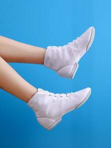 1.5cm Low Heel Soft Bottom White Ballet Flats, Lace-Up High Top Indoor Sports Shoes, Canvas Jazz Dance Shoes For Modern Dance, Salsa Dance Performance And Practice, Comfortable, Soft And Lightweight