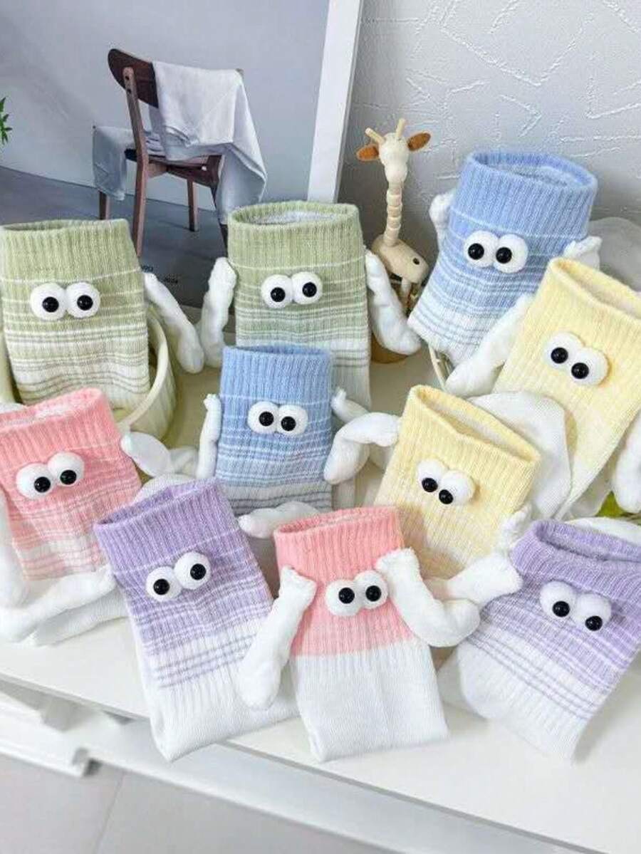 Harajuku Cotton Socks Couple Magnetic Suction 3D Hand In Multicolor Unisex Funny Long Hands - 06 Pairs/Adults Holding Hands - View 1