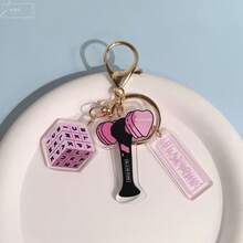 1 pieza Llavero con colgante acrílico estilo Kpop, regalo de cumpleaños para la novia - Multicolor - Ver 21