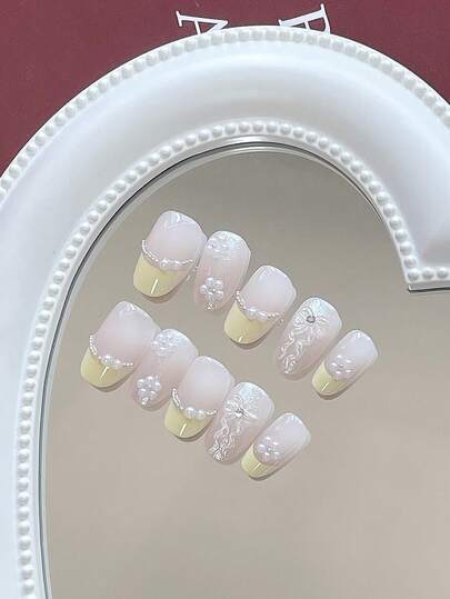 10 Pieces Of Short Almond Shaped Pressed Nails, French Sweetheart Soft And Cute, Nude Pink And Yellow Color Blocked Relief Diamond Nail Art, Suitable For Office Workers, Students, Party Girls, And Nail Supplies Of All Seasons, Equipped With 1 Jelly Glue And 1 Nail File.