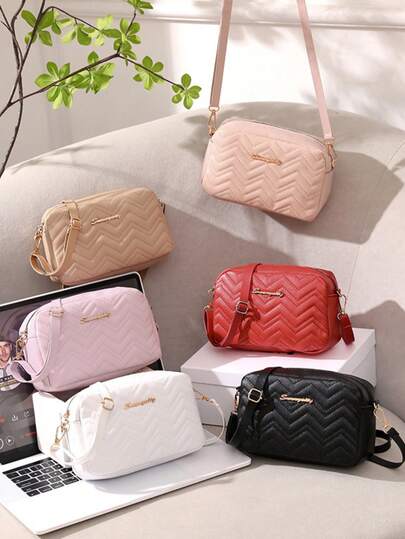 Wave Pattern Multi-Color Crossbody Bag For Women, Available In Beige, Pink, Red, Light Purple, White, Black, Six Colors, Gold Brand Logo, Hardware Accessories, Light Luxury, Niche, Underarm Bag, Pleated Texture Design, Shoulder Bag, Fashionable Chain, Small Bag, Sofa, Shooting Atmosphere, Commuting, Leisure, Versatile Item
