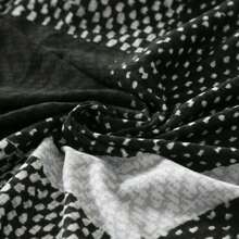 غطاء لوحة الرأس من الحرير الحليبي المطاطي قطعة واحدة، تصميم ملفوف بالكامل، نمط هندسي بسيط، قماش بوليستر ناعم، واقي أثاث غرفة نوم عصري، يناسب أسرة توين وكاملة الحجم - أبيض وأسود - مشاهدة 8