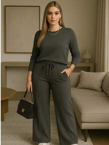 Traje 2 piezas casual de otoño que incluye blusa corta holgada y pantalones pierna ancha tipo pata elefante amplios y cordón en la cintura tela sin transparencias