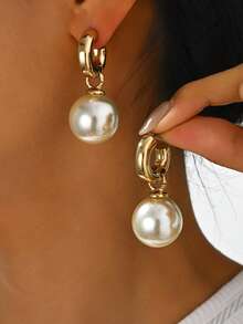 1 Pair Women's 3D Alloy Pearl Earrings, Gold Metal Stud Earrings