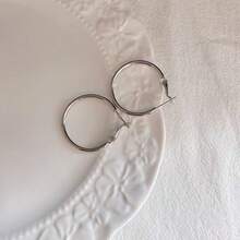 1 par de pendientes de aro grandes y versátiles, juego de pendientes grandes y redondos de moda, adecuados para regalos, accesorios diarios, versátiles