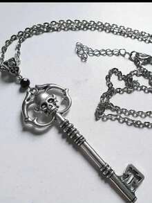1Pc Fashionable Skull Key Gothic Style Alloy Pendant Necklace Women Fashion Halloween Party Gift - Skull Key Pendant Necklace - View 1