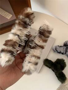 1 szt. pluszowa spinka do włosów w kształcie lamparta, elegancka, francuska spinka do włosów dla kobiet, jesienno-zimowa, modna spinka do włosów z nadrukiem zwierzęcym, zimowa spinka do włosów, puszyste spinki do włosów, akcesoria do włosów dla kobiet, stroje wakacyjne, kobieta