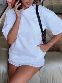 一件可定制的女士短袖T恤，您可以印制自己的照片、文字和日期，打造一件舒适个性化的T恤，适合休闲穿着、运动、日常出行，是送给妻子、女友、朋友和家人的理想礼物，也是生日或情人节的绝佳礼物。 - 彩色 - 查看 3