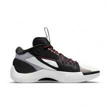Nike  Zoom Freak 5 EP Basketball Shoes, Black/White Colorway, Cushioned, Supportive, Ankle-Friendly, Suitable For Training And Games - Black and White - View 4