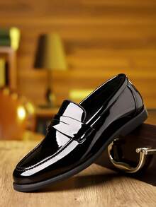 男士亮面软底一脚蹬皮鞋，新款英伦风休闲乐福鞋，适合办公室和日常穿着 - 黑色 - 查看 7