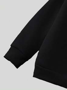 Ciepła bluzka dla chłopców z nadrukiem w kreskówkowym stylu, z okrągłym dekoltem i długimi rękawami oraz długimi spodniami w jednolitym kolorze