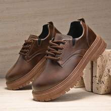 2025 Novos Sapatos de Couro Casuais com Sola Grossa Moda Coreana de Outono, Botas de Trabalho Retrô de Cano Alto