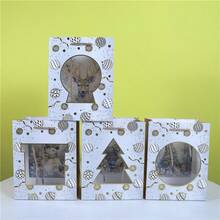 3 piezas Bolsas de regalo de Navidad - Tamaño mediano de 10 pulgadas, bolsas de regalo de papel grueso con impresión de Navidad de alta calidad. Conveniente para la temporada navideña, listo para regalar a granel. Hecho de cartón laminado mate de 210 g/m² para una sensación resistente y de alta calidad. Bolsas de regalo de papel con estampados de muñeco de nieve, árbol de Navidad y ciervo de Navidad.