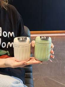 1个7.5盎司旅行保温咖啡杯，防滑设计带滤网，轻便易携，适合旅行、驾车、徒步和居家使用。 - 彩色 - 查看 3