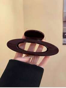 Women's Oval Hollow Claw-Shaped Hair Clip, Asymmetric Hair Claw, Chocolate Brown Hair Accessory, Classic Fashionable High-End Hair Claw, Acrylic Material Hair Clip, Suitable For Thick Or Voluminous Hair For Half-Up Or Full Updo Hairstyles Elegant Claw Clip Summer Beach Vacay - Chocolate Brown - View 5