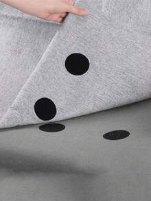 Round Adhesive Anti-Slip Pads Prevent Sheets, Sofas, And Carpets From Shifting, Keeping Floor Mats And Sofa Cushions Neat And Tidy. Ideal For Securing Home Carpets, Bathroom Mats, Living Room Sofas, And Bedroom Bedding To Prevent Movement. Suitable For Home Goods, Bedroom Accessories, Sofa Fittings, Floor Mat Anchors, Round Adhesive Tape, Self-Adhesive Pads, Home Accessories, Household Items, And Double-Sided Adhesive Tape.