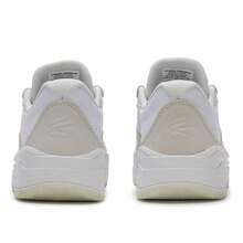Under Armour 男女款低帮系带运动鞋 CURRY 88 轻便舒适运动休闲鞋 3028720-100 - 白色 - 查看 5