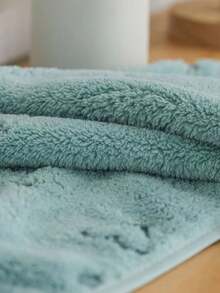 1 chiếc khăn lông cừu san hô mềm mại và thấm hút, nhanh khô, tình yêu lãng mạn, họa tiết hoa hồng hoặc bướm jacquard, món quà lý tưởng cho ngày lễ tình nhân dành cho người thân yêu - Khăn mặt hoặc khăn tắm Khăn tắm cho thẩm mỹ viện, khách sạn thể thao, đồ dùng thiết yếu trong gia đình, khăn tắm, khăn tắm chăm sóc da - Màu xanh bạc hà - Xem 7