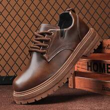 2025 Novos Sapatos de Couro Casuais com Sola Grossa Moda Coreana de Outono, Botas de Trabalho Retrô de Cano Alto