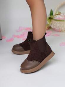 1 par de botas premium para bebé, hechas de cuero y gamuza de alta calidad, suaves, encaje delicado y combinación de colores retro, estilo único y versátil, diseño con cremallera lateral para facilitar el calzado y descalzado, suela suave y elástica que proporciona un apoyo cómodo para los pasos del bebé