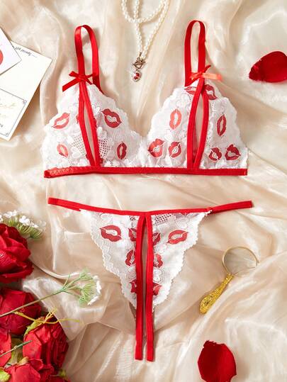 Sexy & Alluring Women's Lingerie Set, Red Lip Lace Contrast Sexy Bra And Open Crotch Thong, Exotic Style Outfit