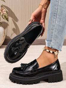 Black Round Toe Slip-On Loafers With Tassel Decor, Versatile For All Seasons - Black - View 3