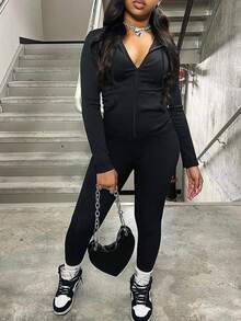 LovelyWholesale Set da donna casual composto da top con cappuccio, maniche lunghe e chiusura lampo, e pantaloni skinny chic, un completo in due pezzi